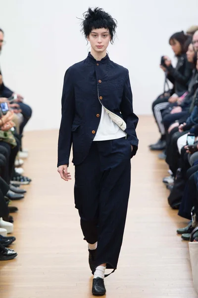 Look 37